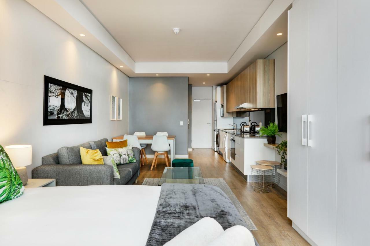 Backup-Power Eco Balcony Apartment Near Table Mountain Kaapstad Buitenkant foto